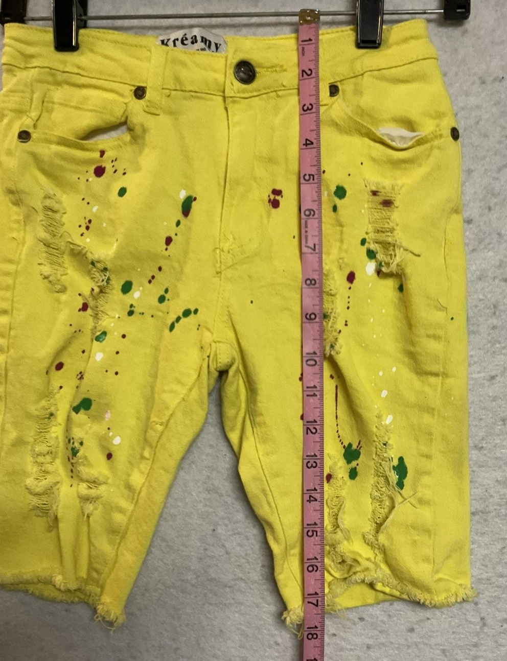 Kréamy Shorts Womens Small Yellow Distressed Paint Splatter Bermuda Stretch