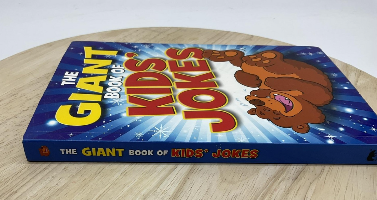 Arcturus The Giant Book Of Kids' Jokes Paperback Humor ISBN 978-1-78404-278-3