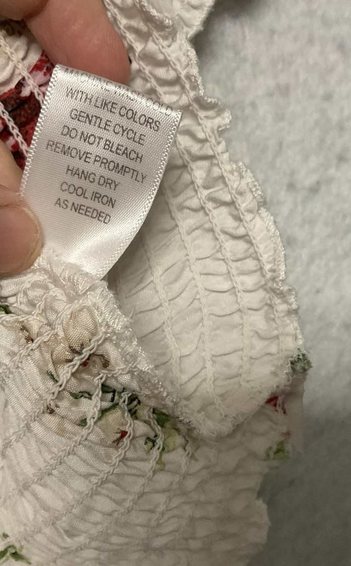 Feathers Blouse Womens Size L White Floral Off Shoulder Smocked Crop Top Stretch