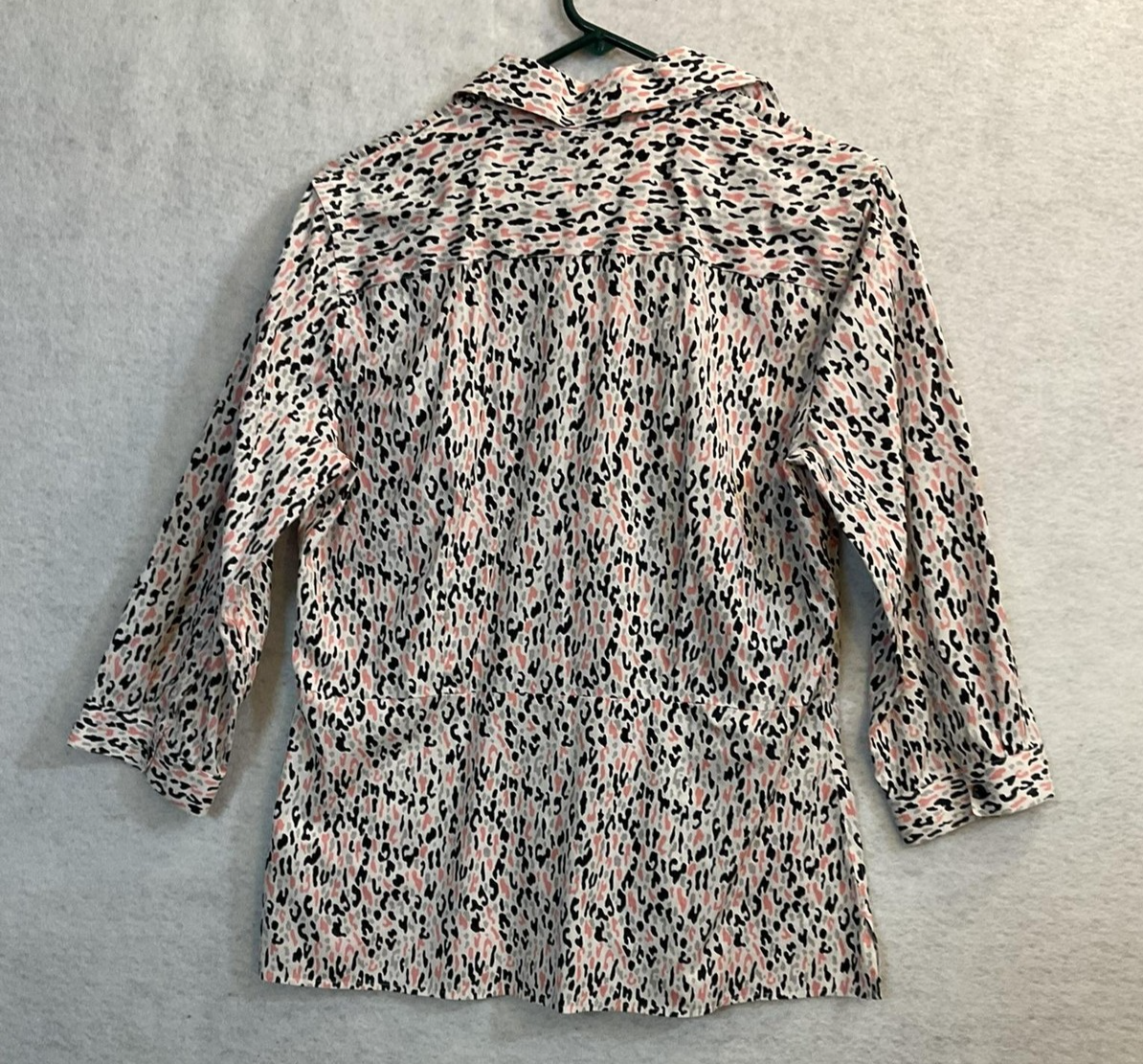 Alex Marie Button Up Shirt Womens 12 White Collared 3/4 Sleeve Animal Print