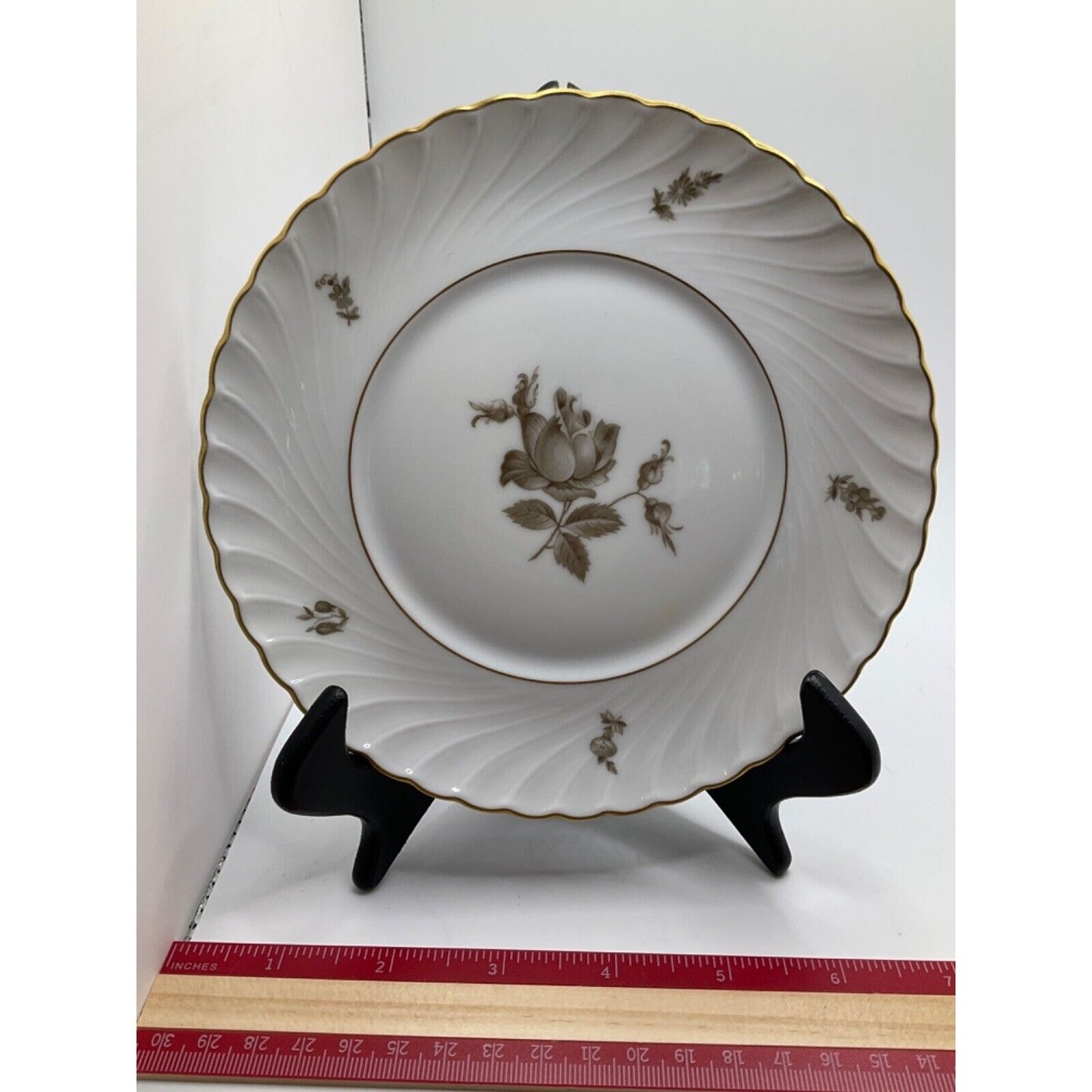 Vintage Königl. pr. Tettau Bavaria 6.5" Plates Dessert/Bread Gegr. 1794, Gold Tr