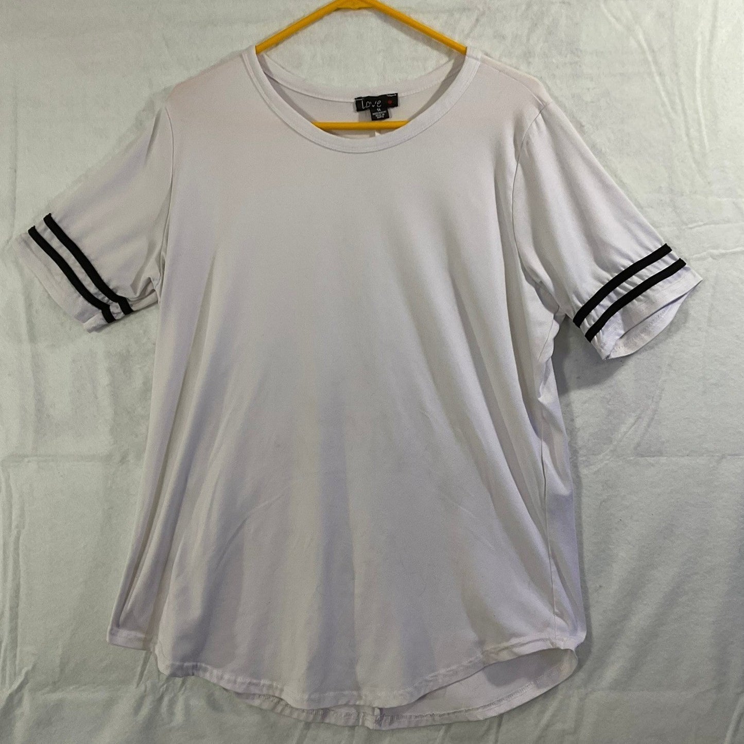 Love T-Shirt Women 1X White Black Striped Sleeve Curved Hem Sporty Casual Top