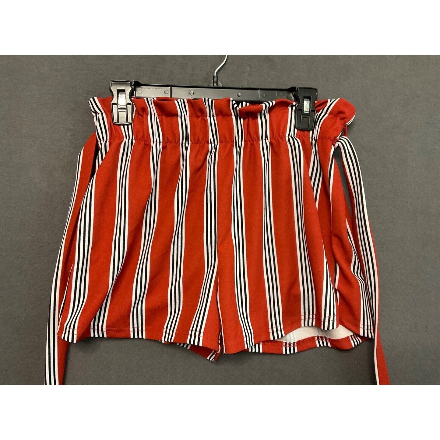 Rue21 Striped Paperbag Shorts M Belt Loops Tie Stretch Summer Elastic Waist