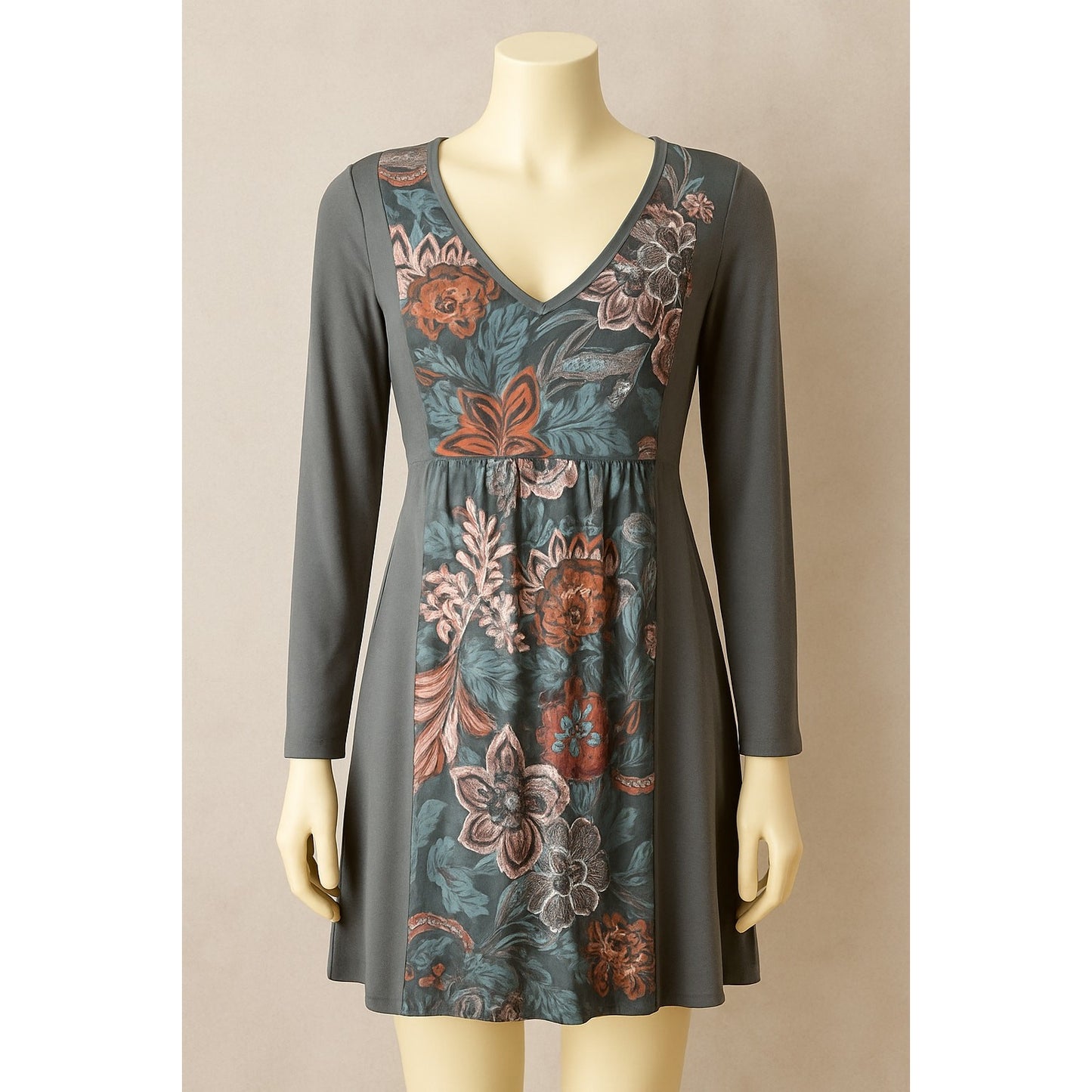 Emery Rose 2X Long Sleeve Dress, Grey Knee-Length Polyester/Viscose Wearable Art