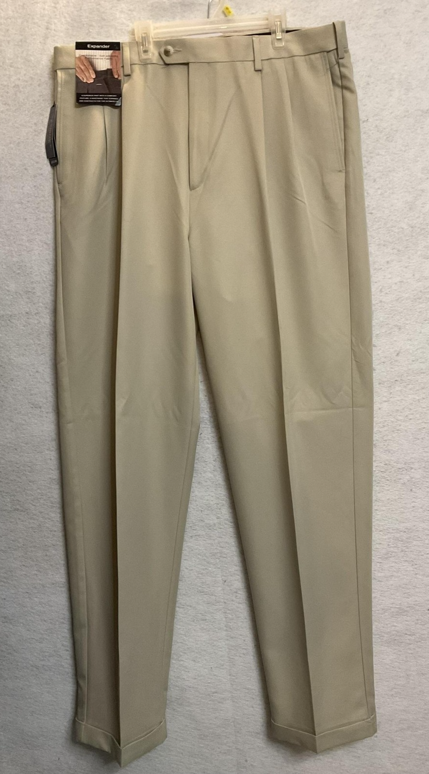 Roundtree & Yorke Pants Mens 38x36 Beige Pleated Easy Care Dress Classic Fit