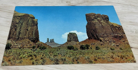 Vintage Monument Valley Arizona Color Card Corp Photochrome Postcard 5.5x3.5 In