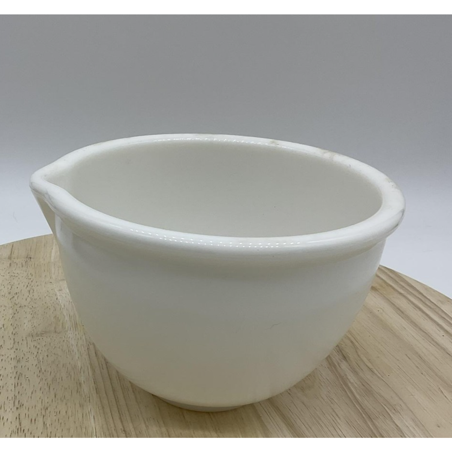 Vintage Milk Glass Mixing Bowl Aprox 6" Spouted 4.5" Tall Kitchenware Baking USA