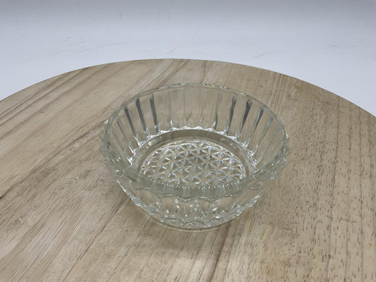 Clear Glass Dessert Bowl Small Geometric Starburst Pattern Unmarked Dish Kitchen