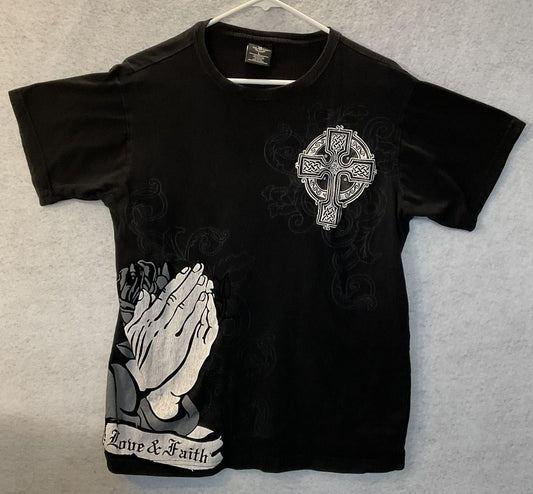 Victorious Shirt Mens Large Black Love & Faith Cross Praying Hands Christian