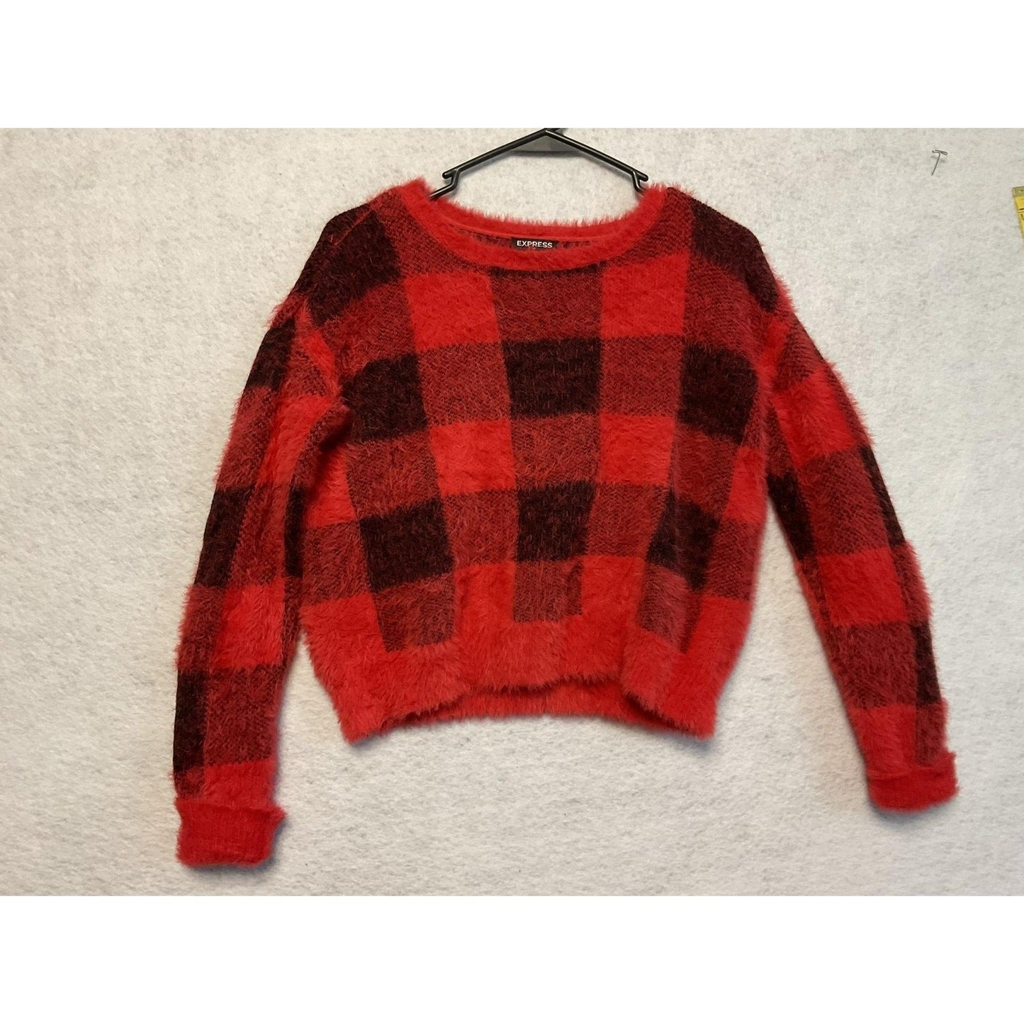 Express Sweater Womens XS Red Black Buffalo Plaid Fuzzy Eyelash Crewneck Cropped