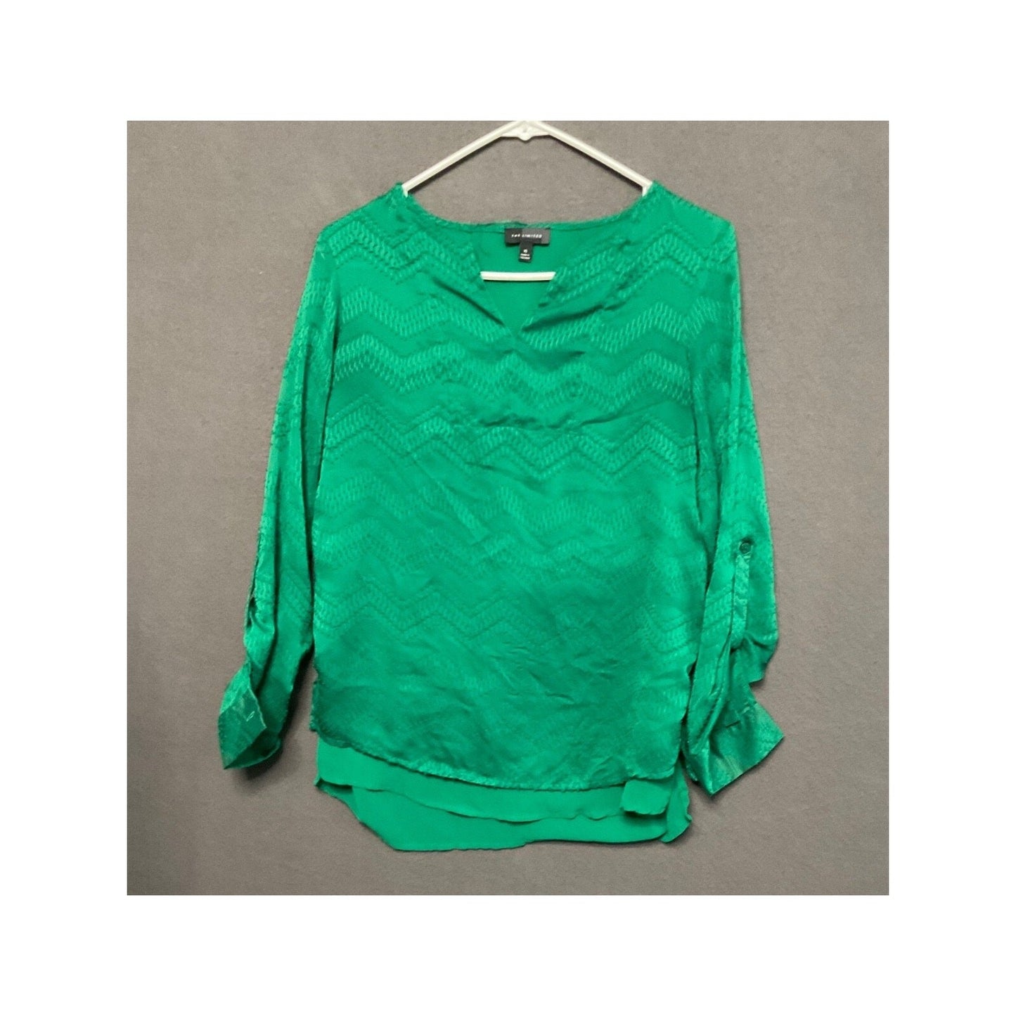 The Limited Chevron Blouse XS Green Roll Tab Sleeves Lined Textured Feminine