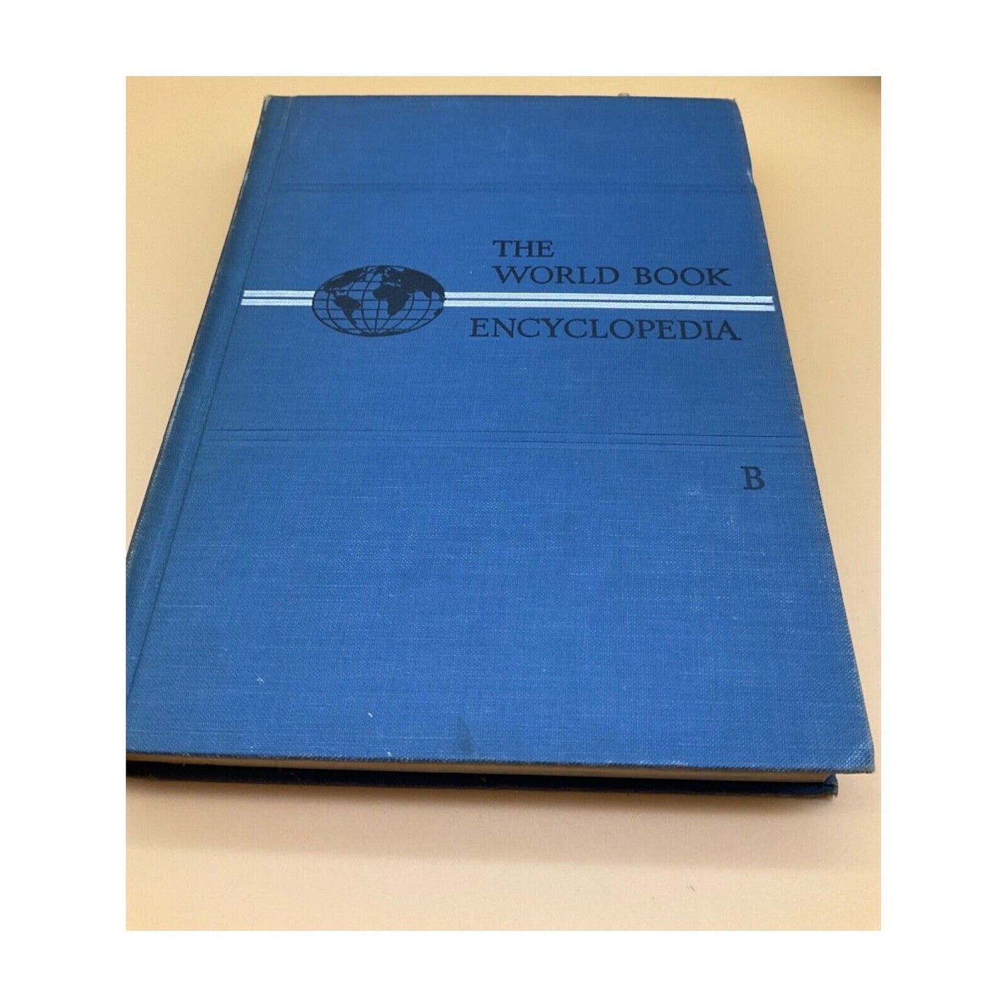 1961 World Book Encyclopedia Vol 2”B”, Vintage Hardcover, Field Enterprises