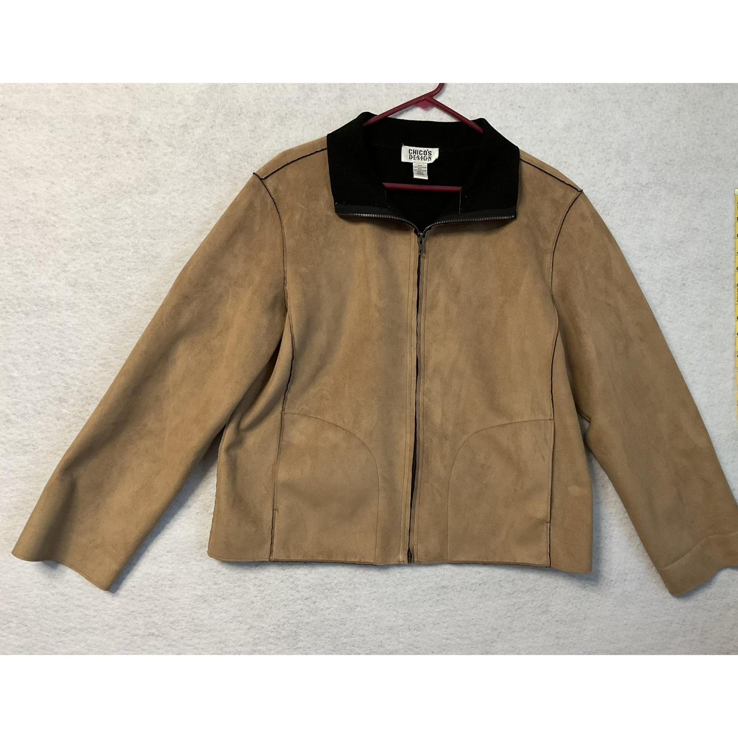 Chico's Design Jacket Womens Large 2 Tan Faux Suede Zip Black Collar Pockets