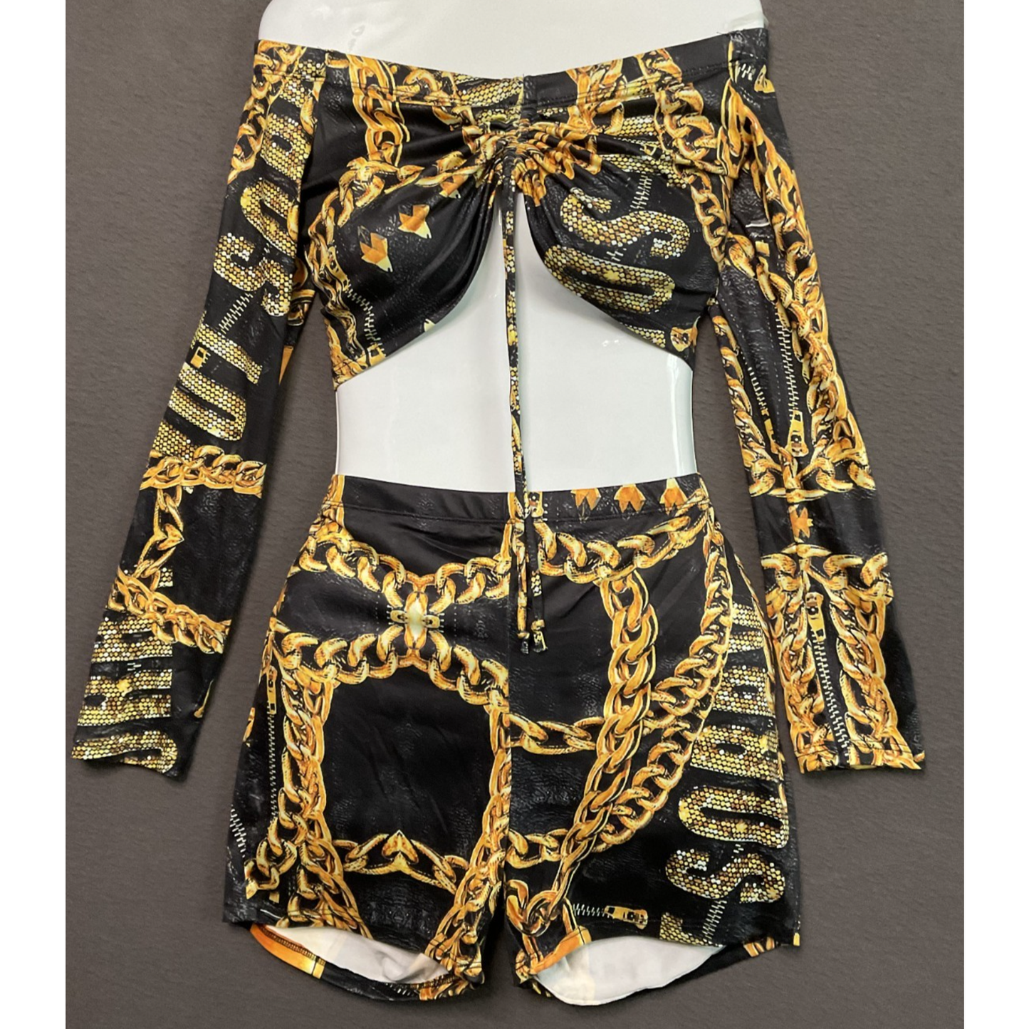Women’s Off Shoulder Crop Top & Short Set L Black Gold Chain Link Graphic Print