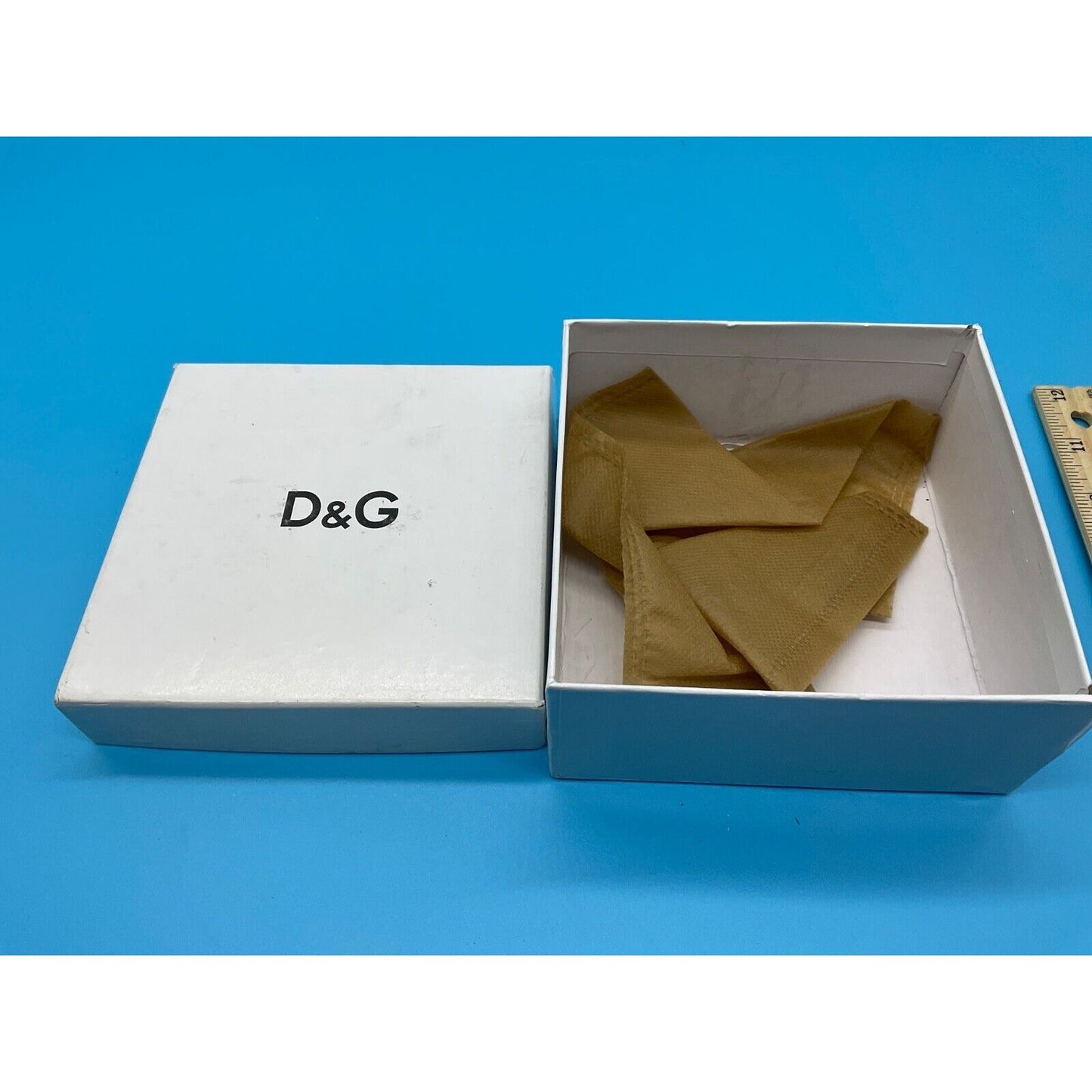 D&G White Gift Box 5x5x2 with Dust Cover Authentic SEE IMAGES BOX ONLY Luxury