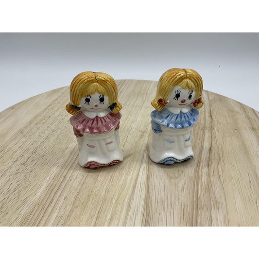 Vintage Raggedy Ann Salt Pepper Shakers Set Ceramic Figurine Granny Core