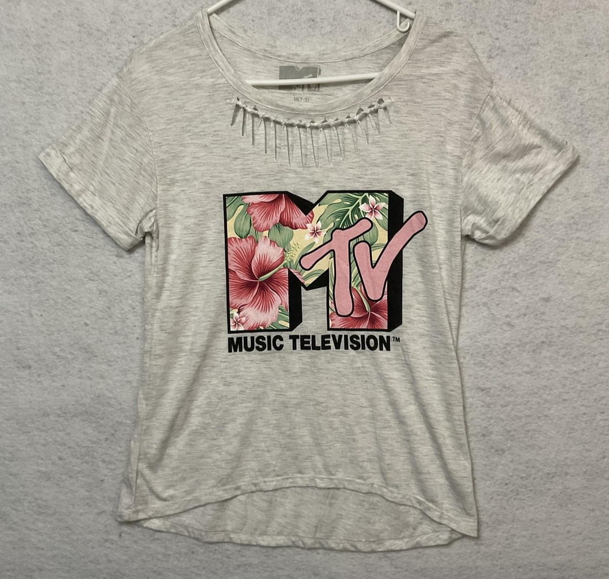 MTV Music Shirt Girls M Gray Floral Logo Cutout Scoop Neck Graphic Tee