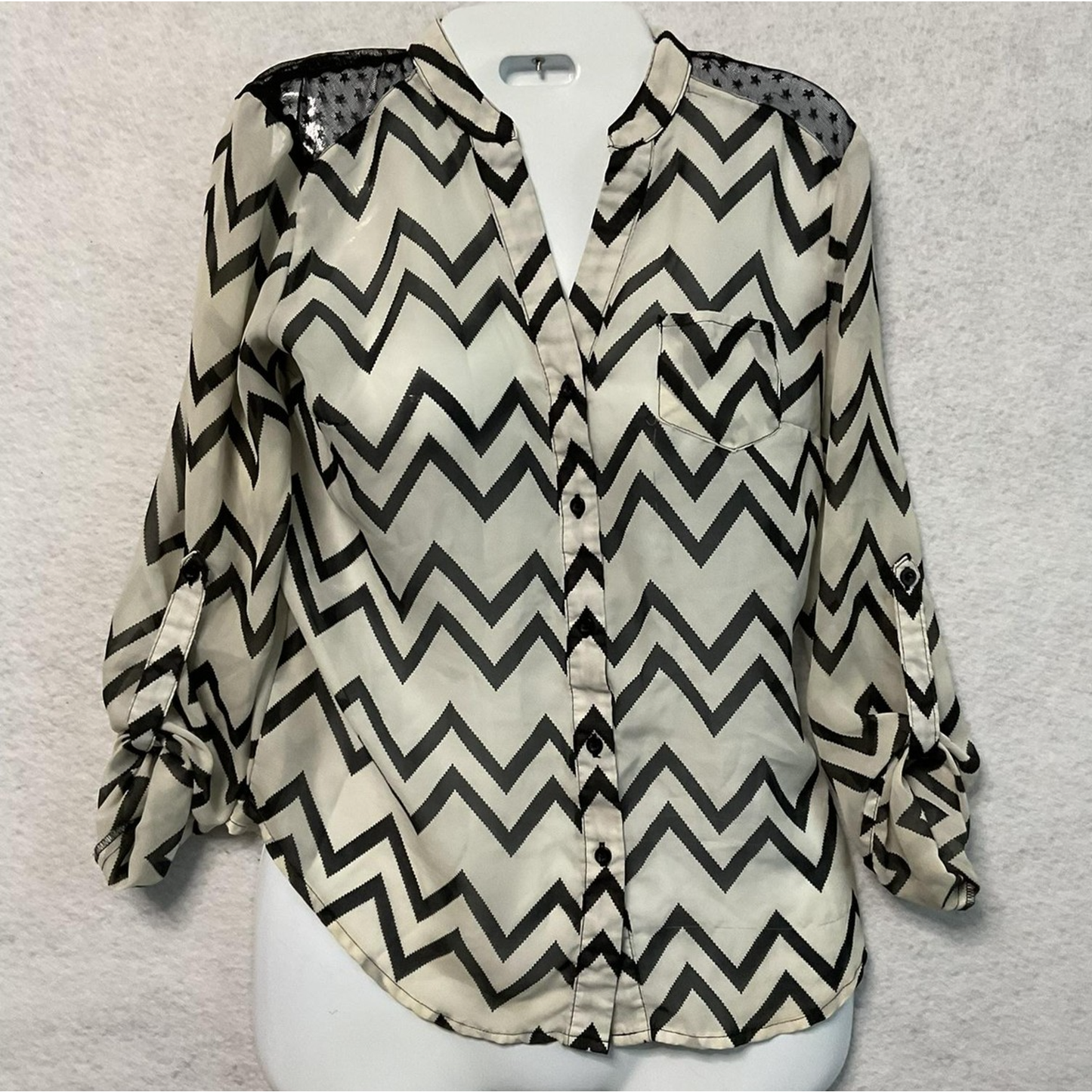 Charlotte Russe Shirt Womens Small Black White Chevron Mesh Drawstring Made USA