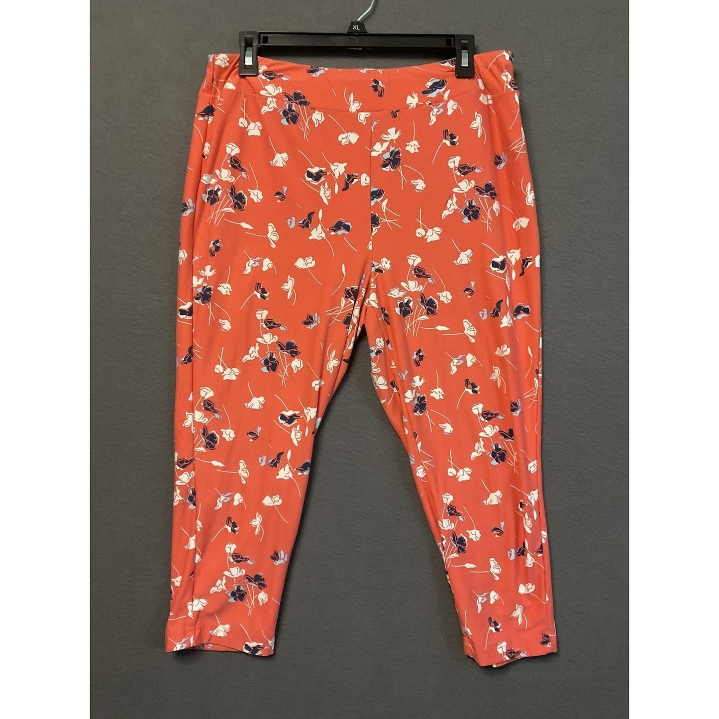 Terra & Sky Pants Womens XL Red Floral Pull On Stretch Cropped Capri Lightweight