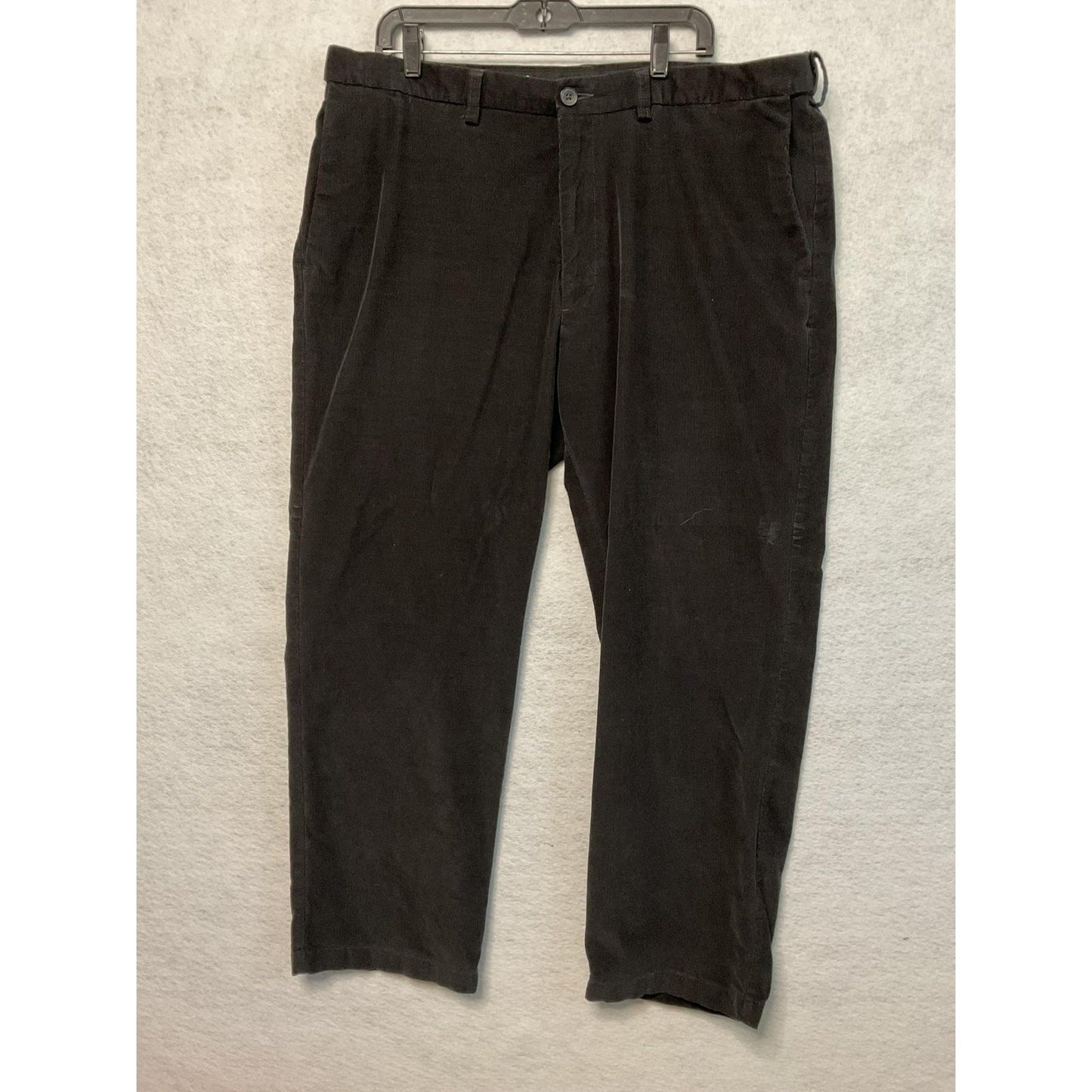 Haggar Pants Mens 42x30 Black Stretch Corduroy Classic Fit Casual Comfort