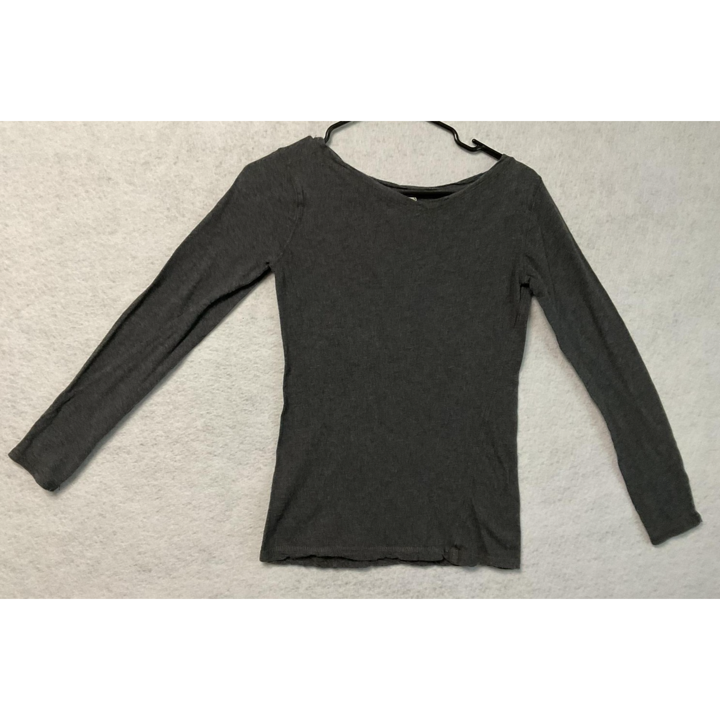 Poof Excellence Sweater Womens Medium Gray Long Sleeve Pullover Lightweight Top