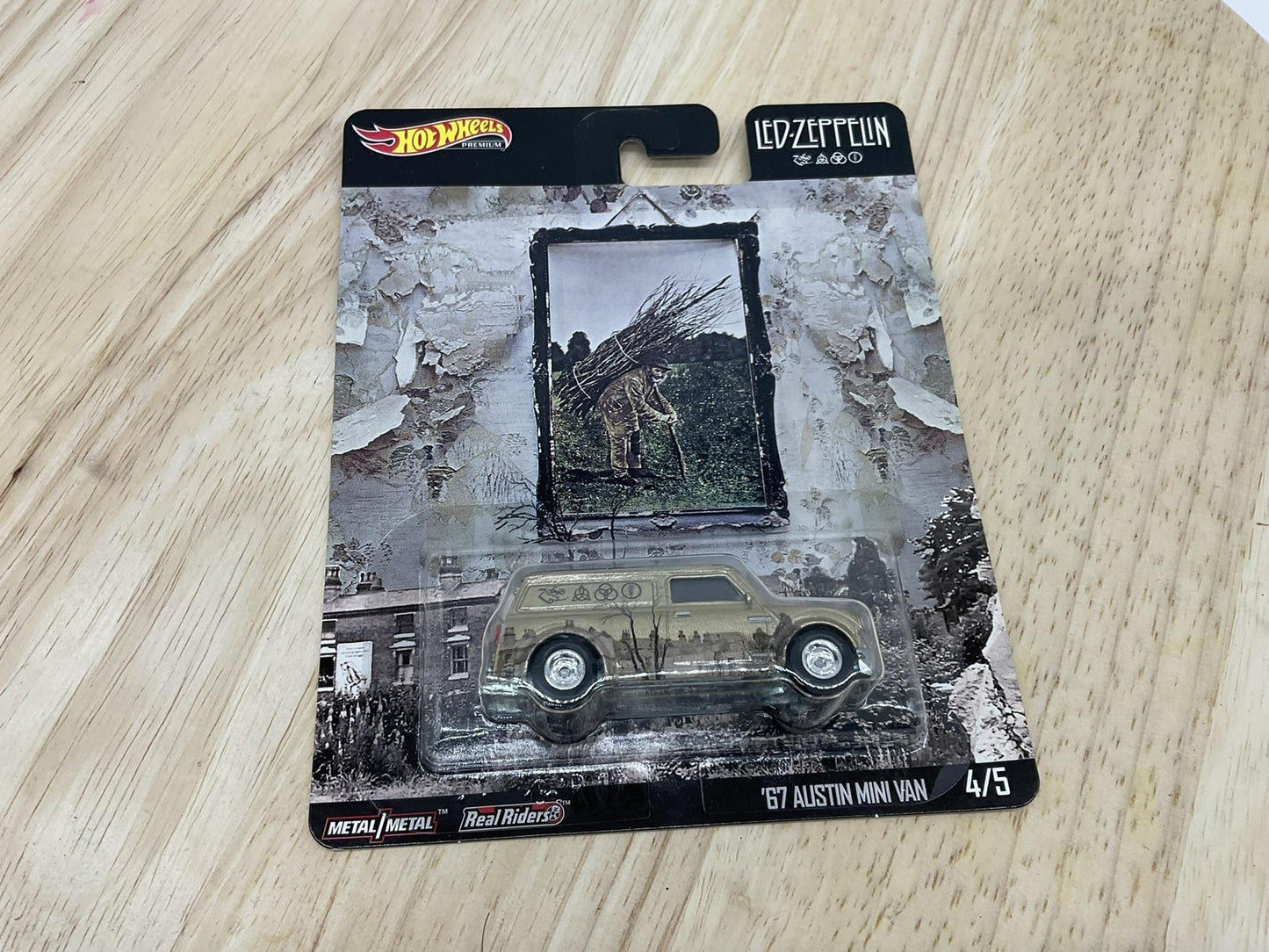 Hot Wheels Led Zeppelin '67 Austin Mini Van Real Riders Metal/Metal 4/5 GJR17